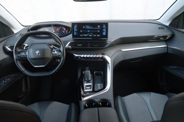 Peugeot 3008  1.2 PureTech 