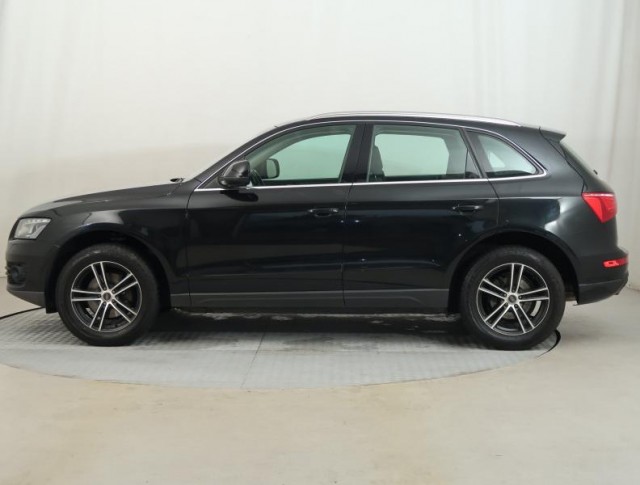 Audi Q5  2.0 TDI basis