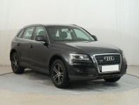 Audi Q5  2.0 TDI basis