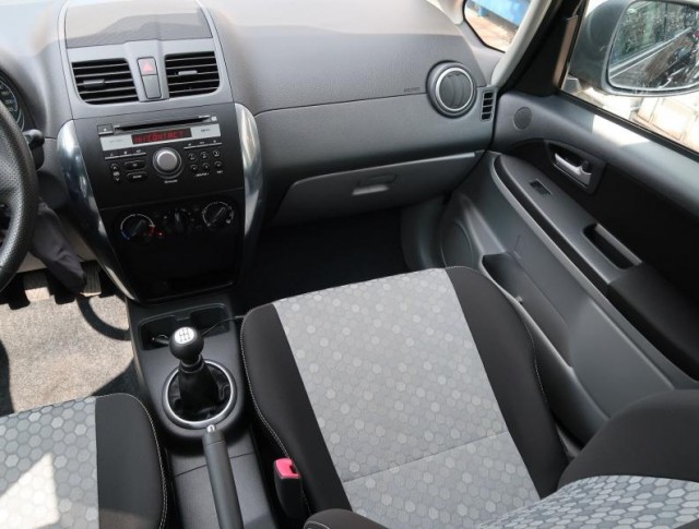 Suzuki SX4  1.6 VVT 
