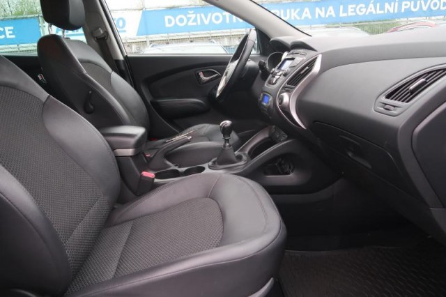 Hyundai ix35  2.0 CRDi 
