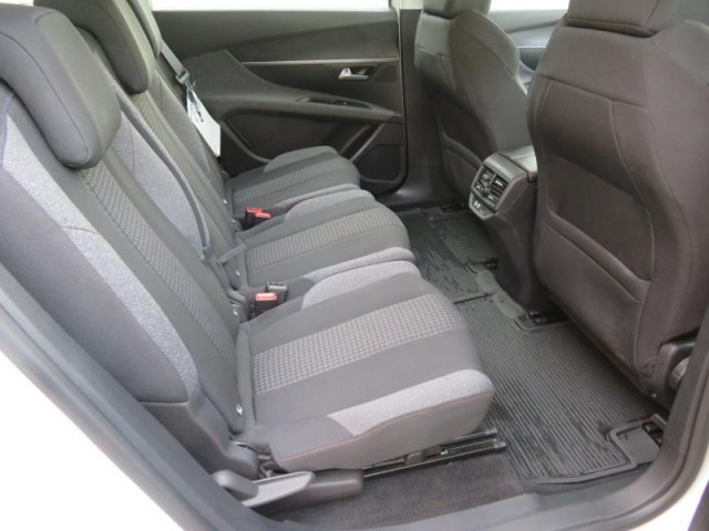 Peugeot 5008  PureTech 130 