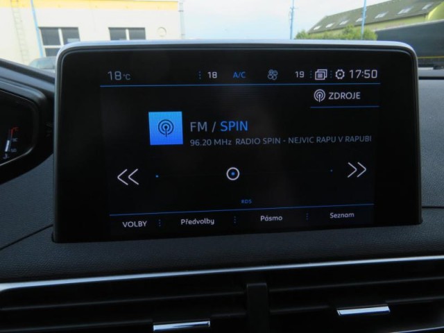 Peugeot 5008  PureTech 130 