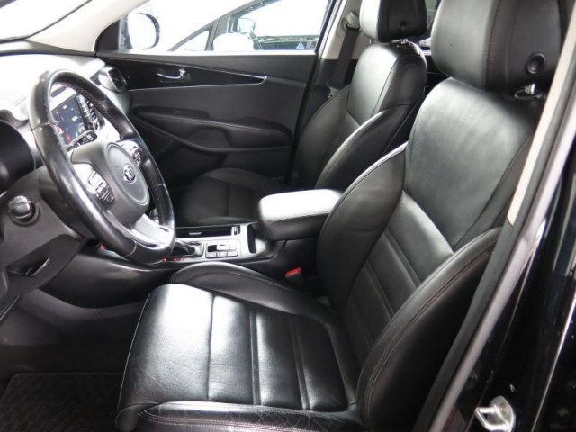 Kia Sorento  2.2 CRDi 