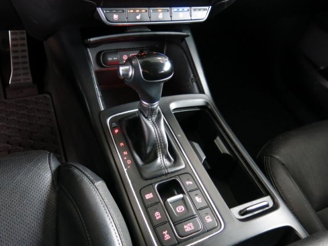 Kia Sorento  2.2 CRDi 