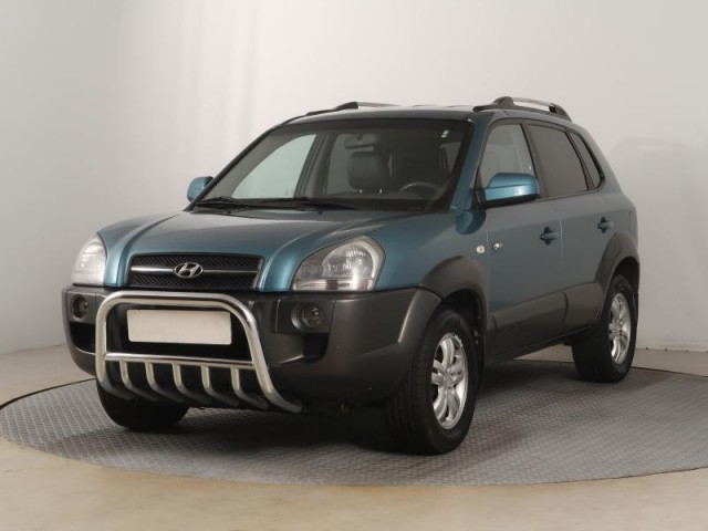 Hyundai Tucson  2.0 i 