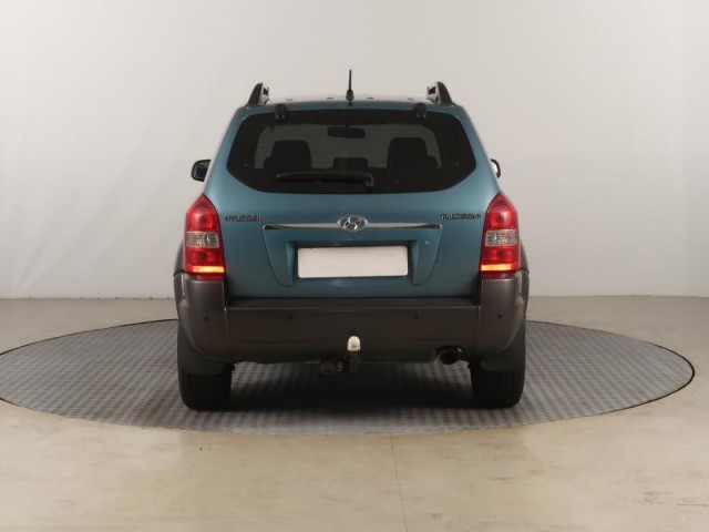 Hyundai Tucson  2.0 i 