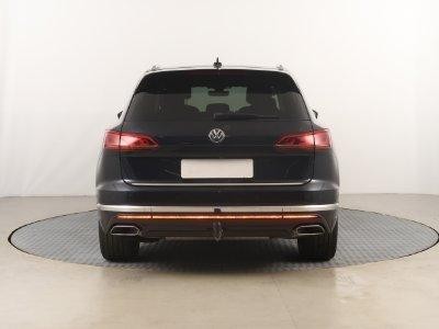 Volkswagen Touareg  3.0 TDI 