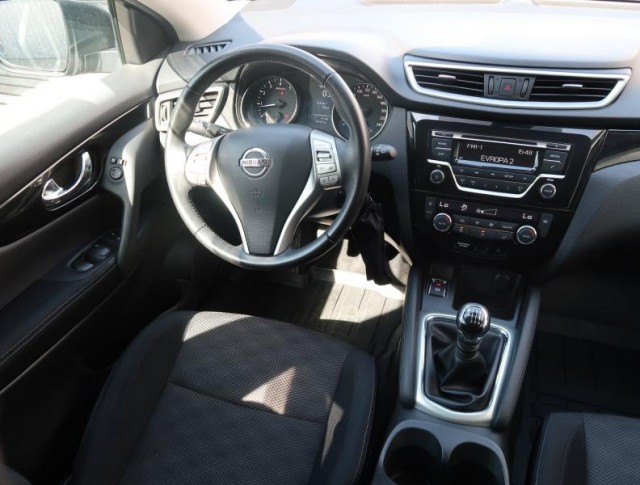 Nissan Qashqai  1.2 DIG-T N-Connecta