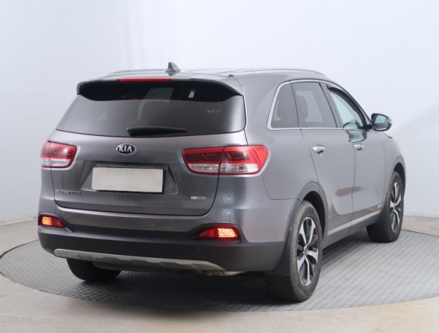 Kia Sorento  2.2 CRDi 
