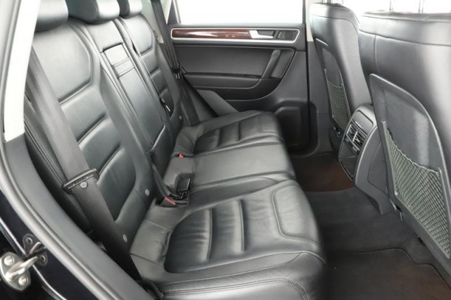 Volkswagen Touareg  3.0 TDI 