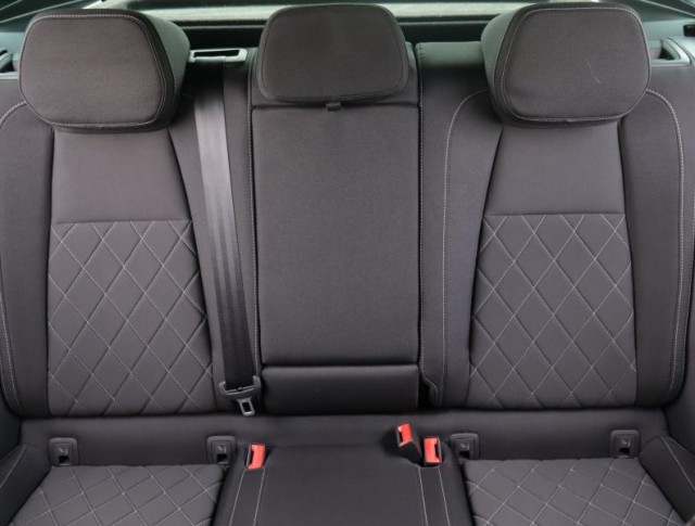 Škoda Karoq  1.5 TSI Sportline