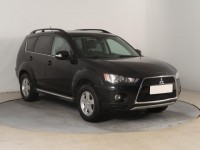 Mitsubishi Outlander  2.2 DI-D Instyle