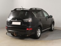 Mitsubishi Outlander  2.2 DI-D Instyle