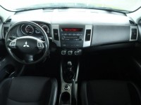 Mitsubishi Outlander  2.2 DI-D Instyle