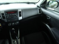 Mitsubishi Outlander  2.2 DI-D Instyle