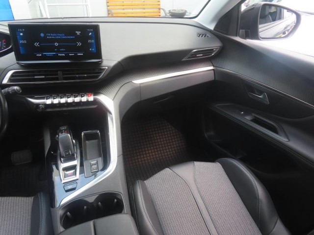 Peugeot 3008  1.5 BlueHDi Allure