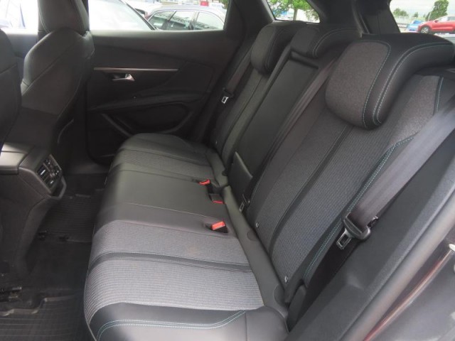 Peugeot 3008  1.5 BlueHDi Allure
