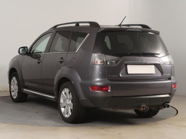 Mitsubishi Outlander  2.2 DI-D 