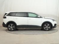 Peugeot 5008  1.5 BlueHDi 