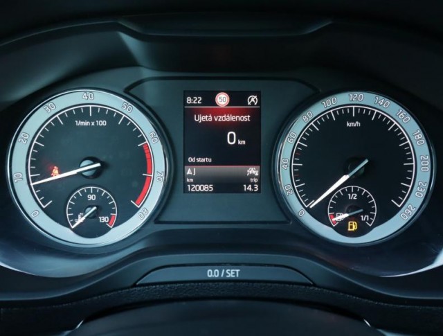 Škoda Karoq  1.5 TSI Ambition