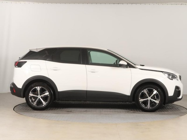 Peugeot 3008  1.5 BlueHDi Active