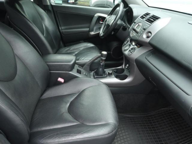 Toyota RAV 4  2.2 D-CAT 