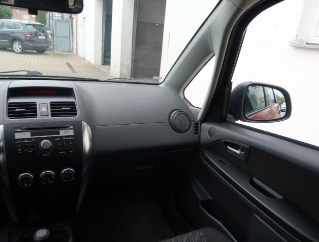 Suzuki SX4  1.6 VVT 