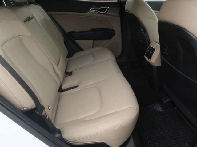 Kia Sportage  1.6 T-GDI MHEV 