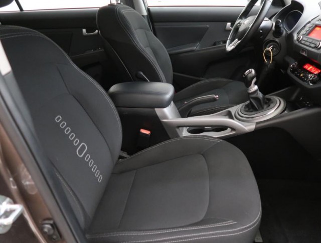 Kia Sportage  2.0 CRDi 