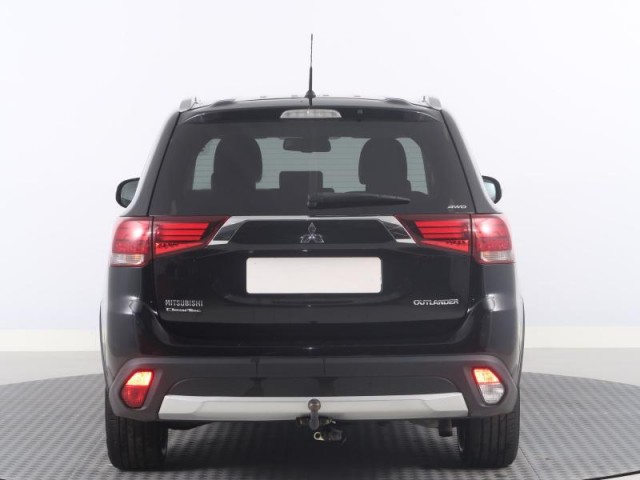 Mitsubishi Outlander  2.2 DI-D 