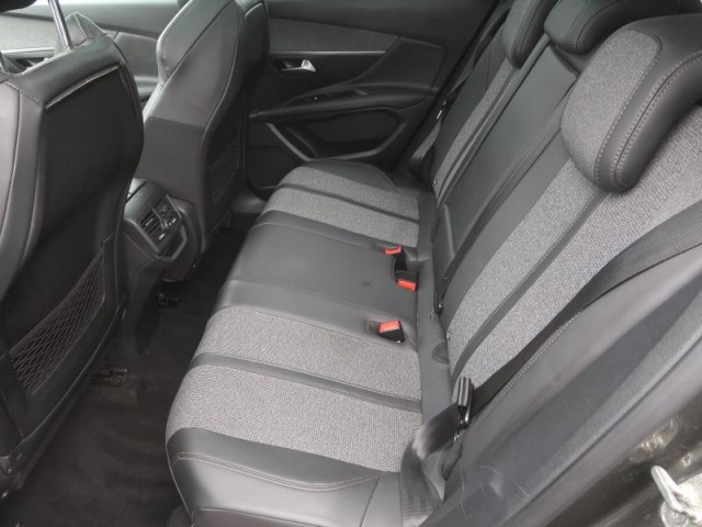 Peugeot 3008  1.2 PureTech Active