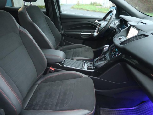 Ford Kuga  2.0 EcoBoost ST-Line