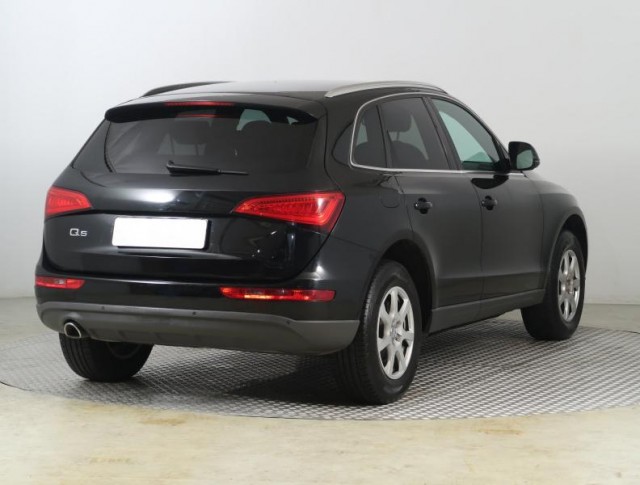 Audi Q5  2.0 TDI 