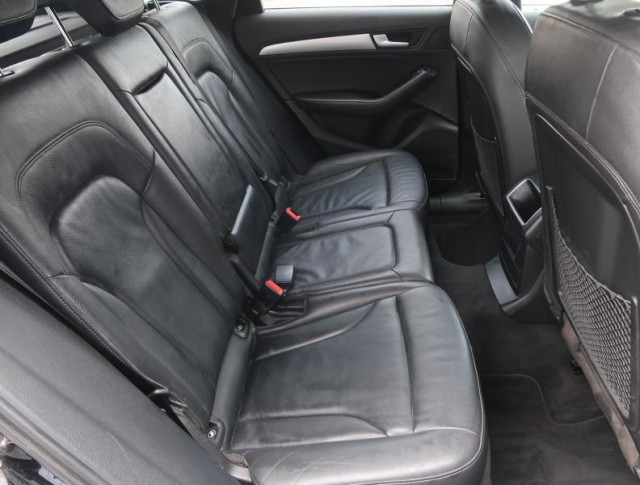 Audi Q5  2.0 TDI 