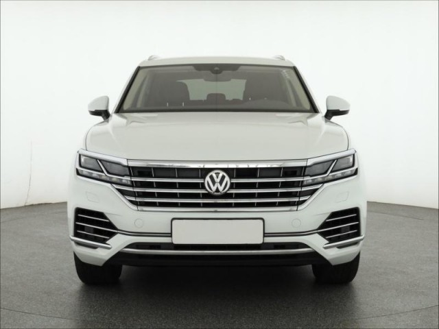 Volkswagen Touareg  3.0 TDI 