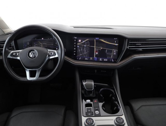 Volkswagen Touareg  3.0 TDI 