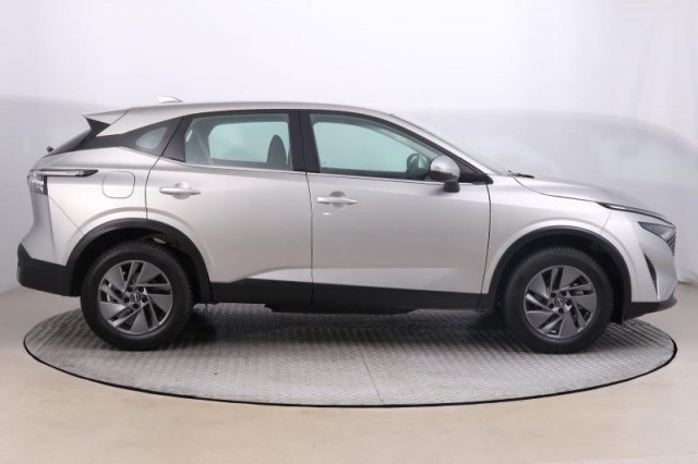 Nissan Qashqai  1.3 DIG-T MHEV 