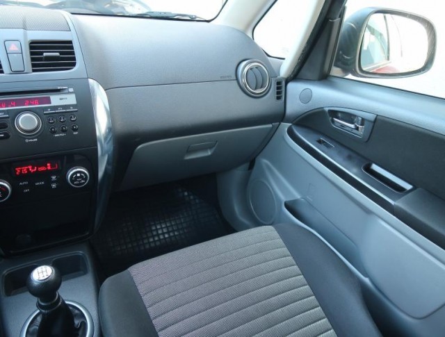 Suzuki SX4  1.6 VVT 