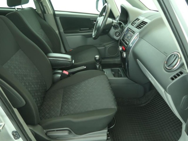Suzuki SX4  1.6 VVT 