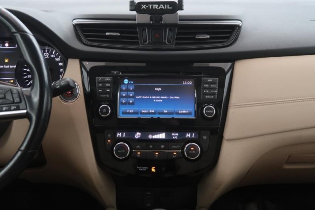 Nissan X-Trail  2.0 dCi Tekna