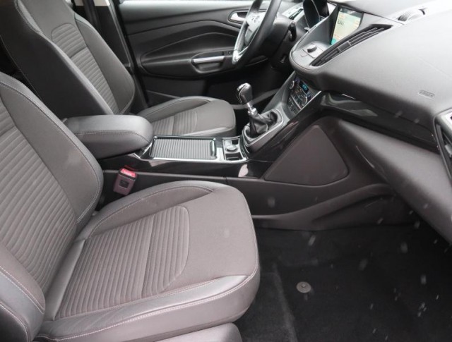 Ford Kuga  1.5 TDCi 