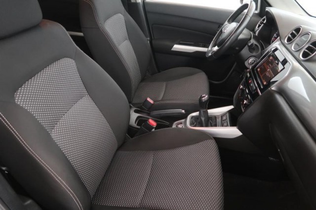 Suzuki Vitara  1.6 VVT 