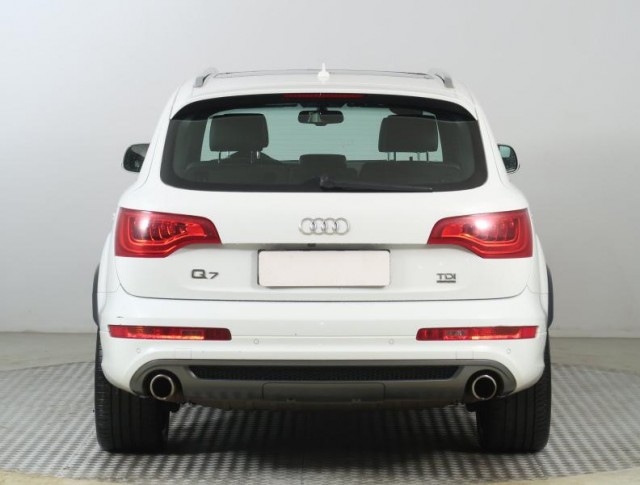 Audi Q7  3.0 TDI 