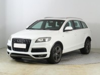 Audi Q7  3.0 TDI 