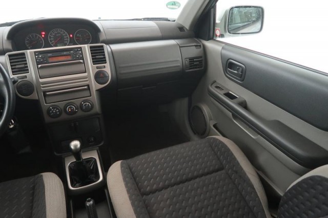 Nissan X-Trail  2.0 