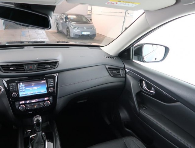 Nissan X-Trail  2.0 dCi 