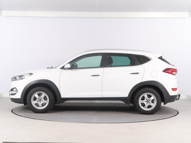Hyundai Tucson  2.0 CRDi 