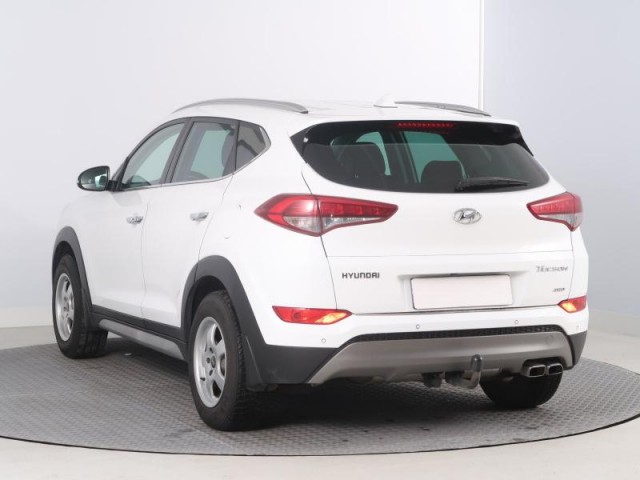 Hyundai Tucson  2.0 CRDi 