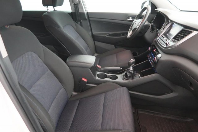 Hyundai Tucson  2.0 CRDi 